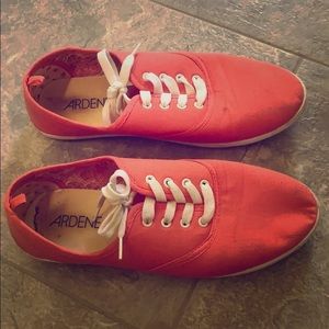 Classic Tennis Shoes